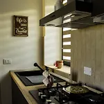 Matt Ros شقة