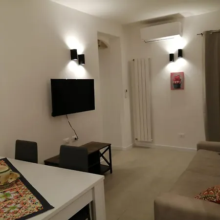 Apartment Matt Ros